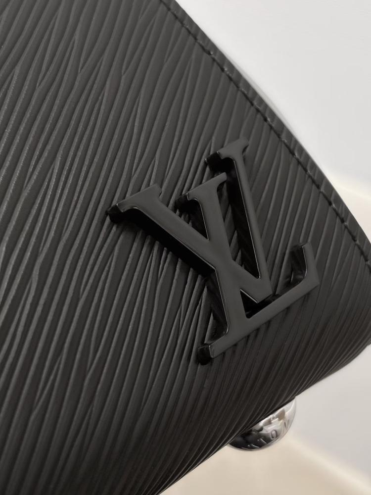 لوي فيتون Cluny Mini مقاس 20cm