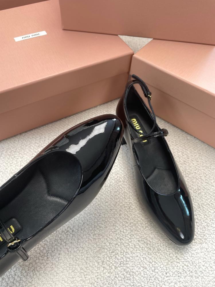 هيلز ميو ميو ارتفاع 3.5cm