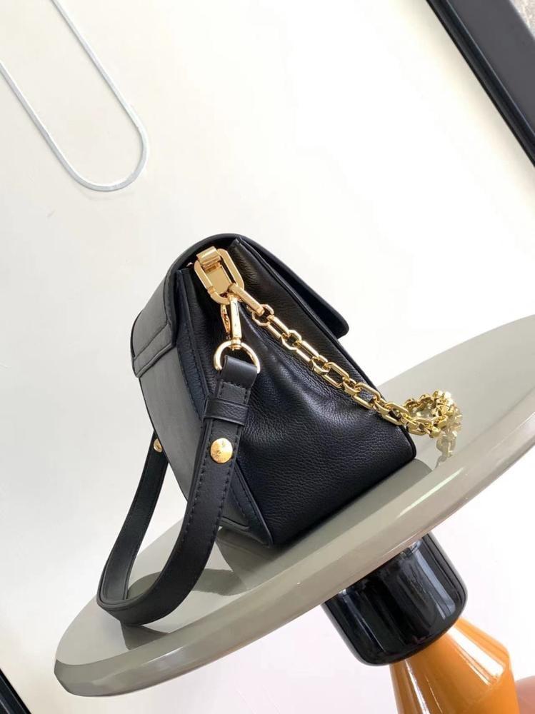 لوي فيتون Dauphine مقاس 24cm
