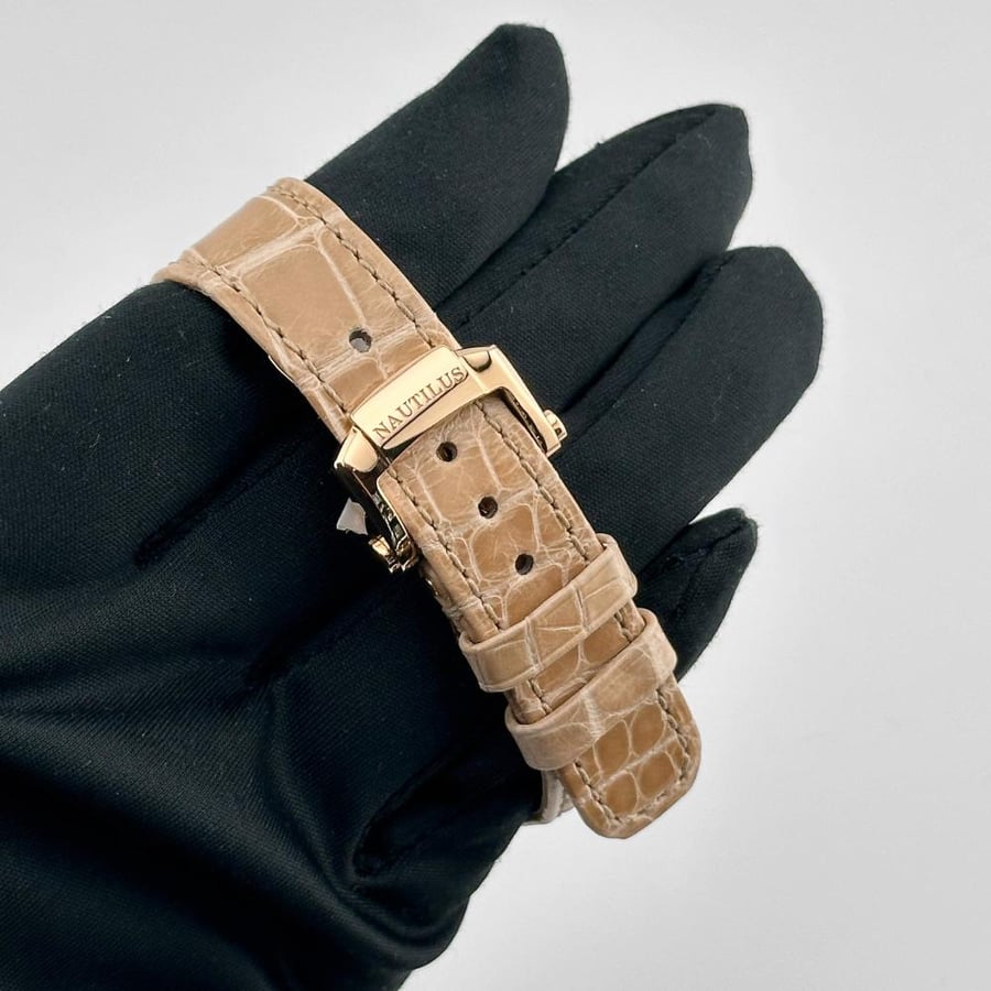باتيك فيليب نوتيلوس 7010R-011
