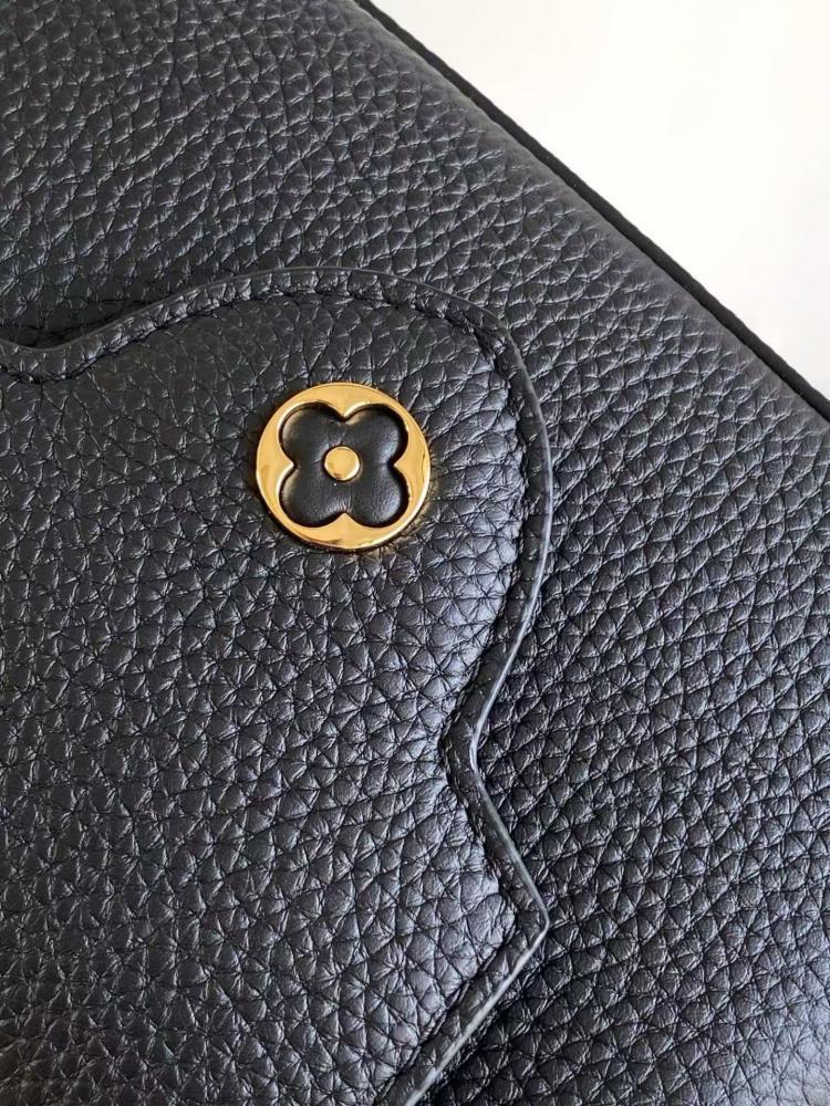 لوي فيتون Capucines مقاس 21cm