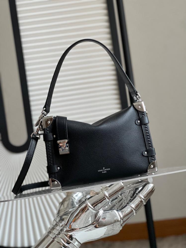لوي فيتون SIDE TRUNK مقاس23.5cm