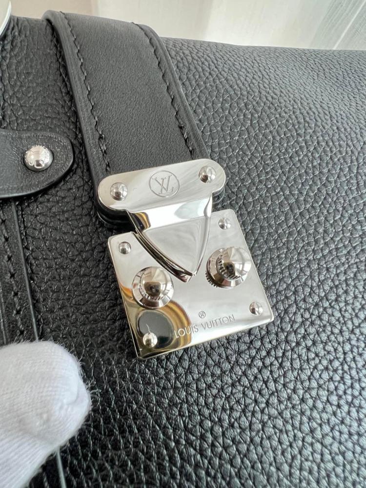 لوي فيتون SIDE TRUNK مقاس23.5cm