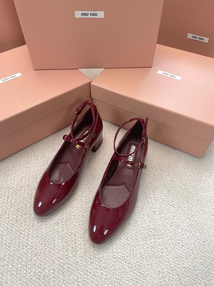 هيلز ميو ميو ارتفاع 3.5cm