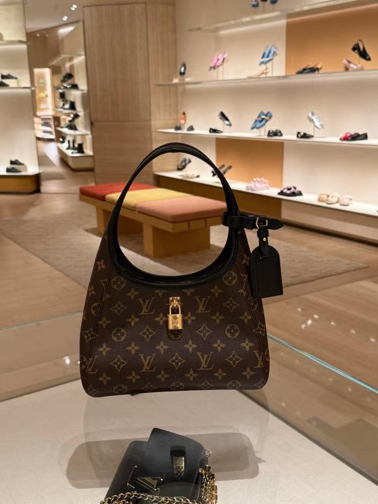 لوي فيتون The Drop PM مقاس 28cm