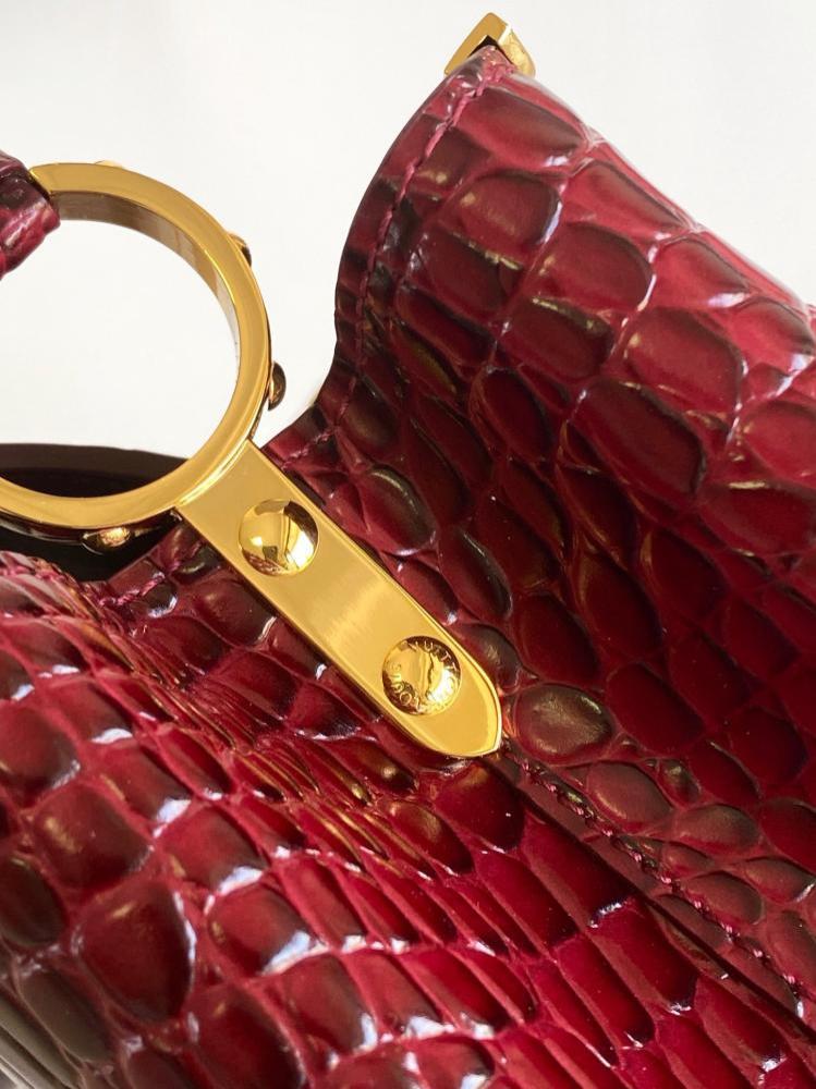 لوي فيتون Capucines مقاس 27cm