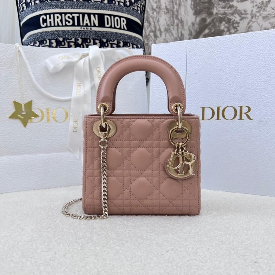 ليدي ديور ميني مقاس 17cm