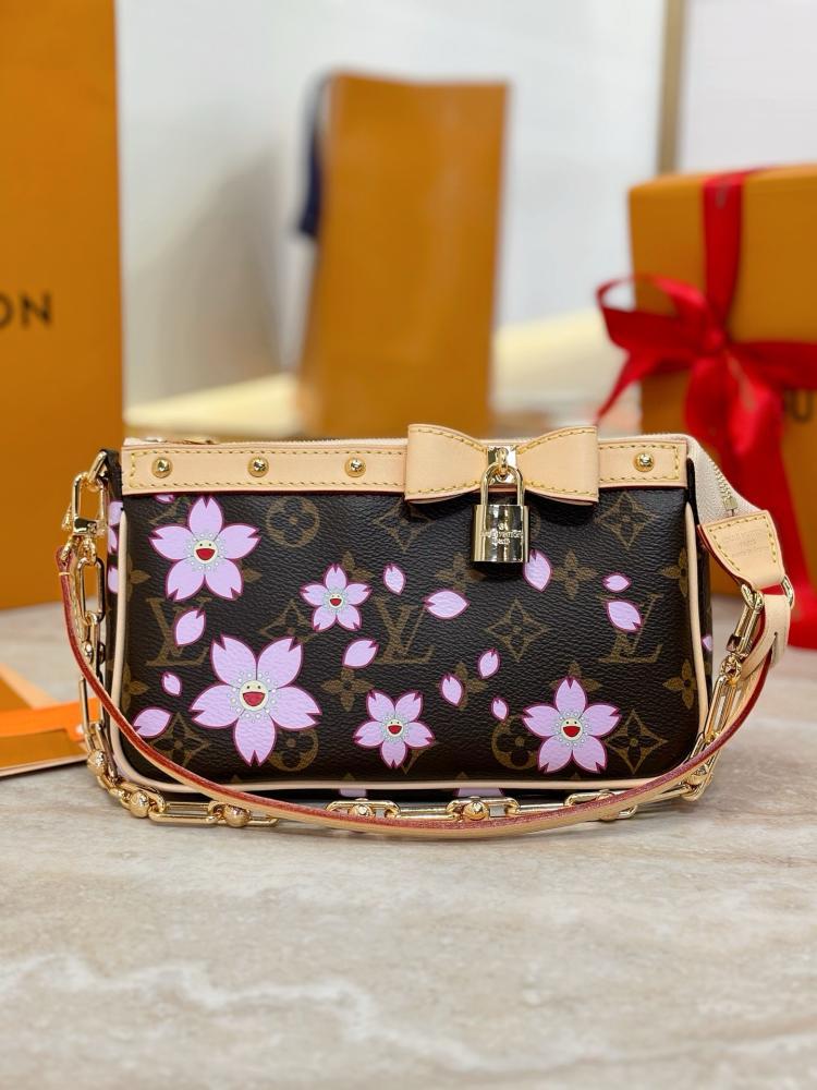 لوي فيتون Pochette Accessoires مقاس 22cm