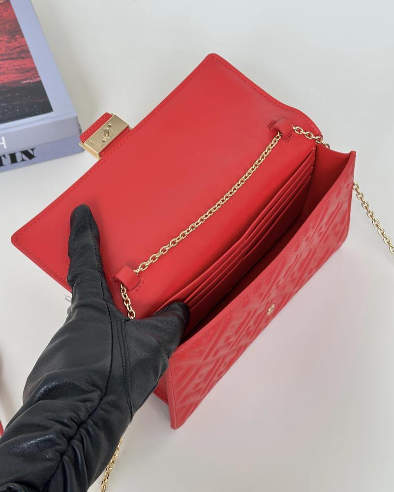 فندي Baguette مقاس 21cm