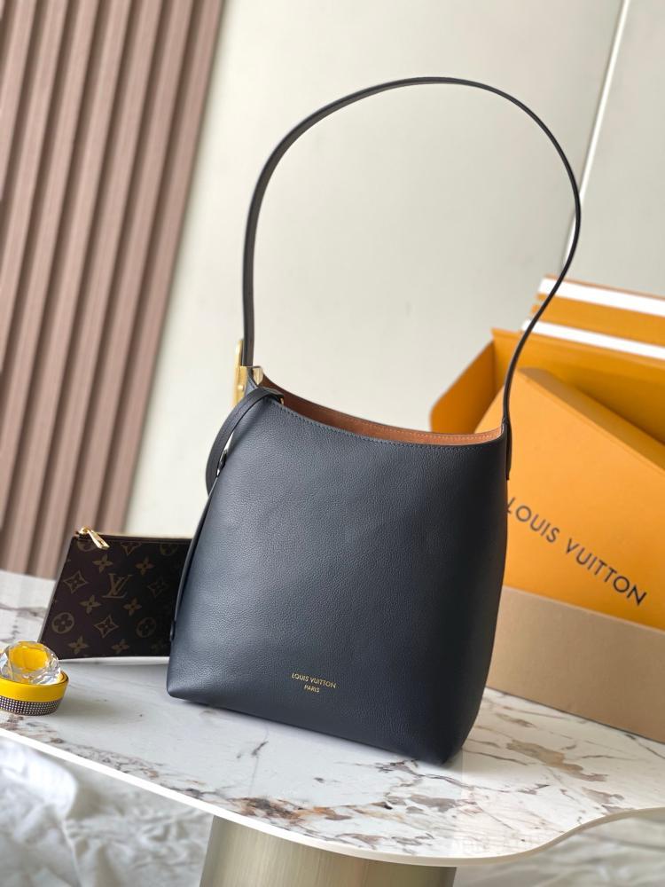 لوي فيتون Low Key Hobo مقاس 24cm