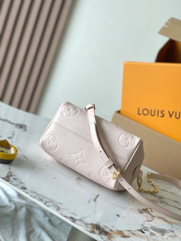 لوي فيتون Speedy Bandoulière مقاس 20.5cm