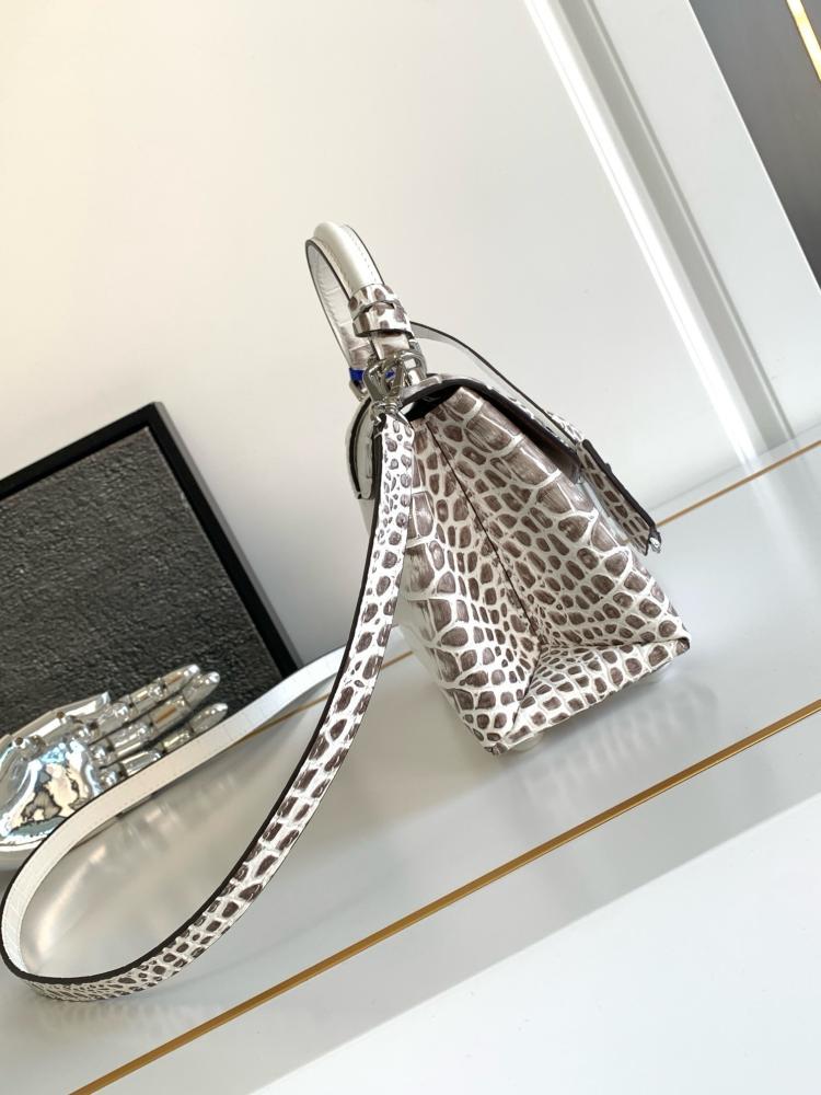 لوي فيتون Rose des Vents miniمقاس 19cm