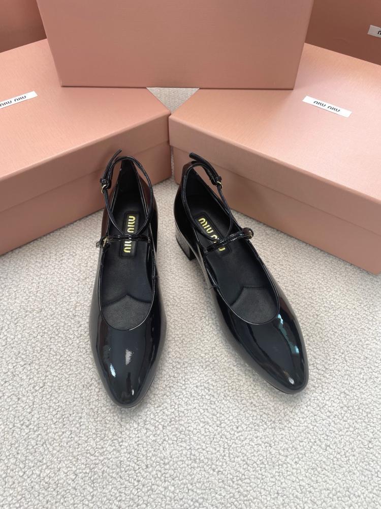 هيلز ميو ميو ارتفاع 3.5cm