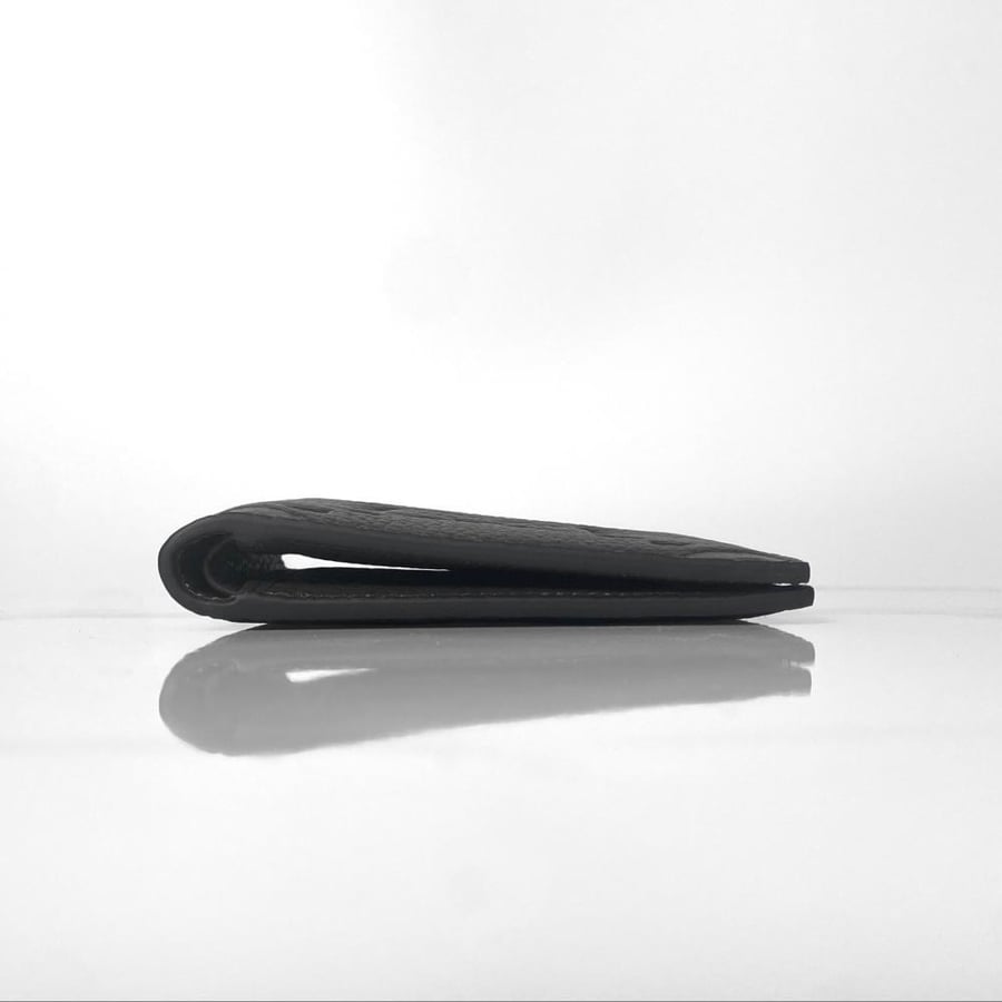 محفظة قوتشي مقاس 11cm