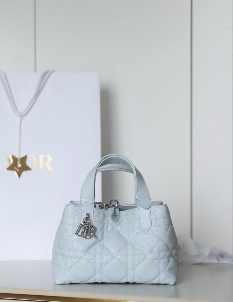ديور Toujours مقاس 23cm