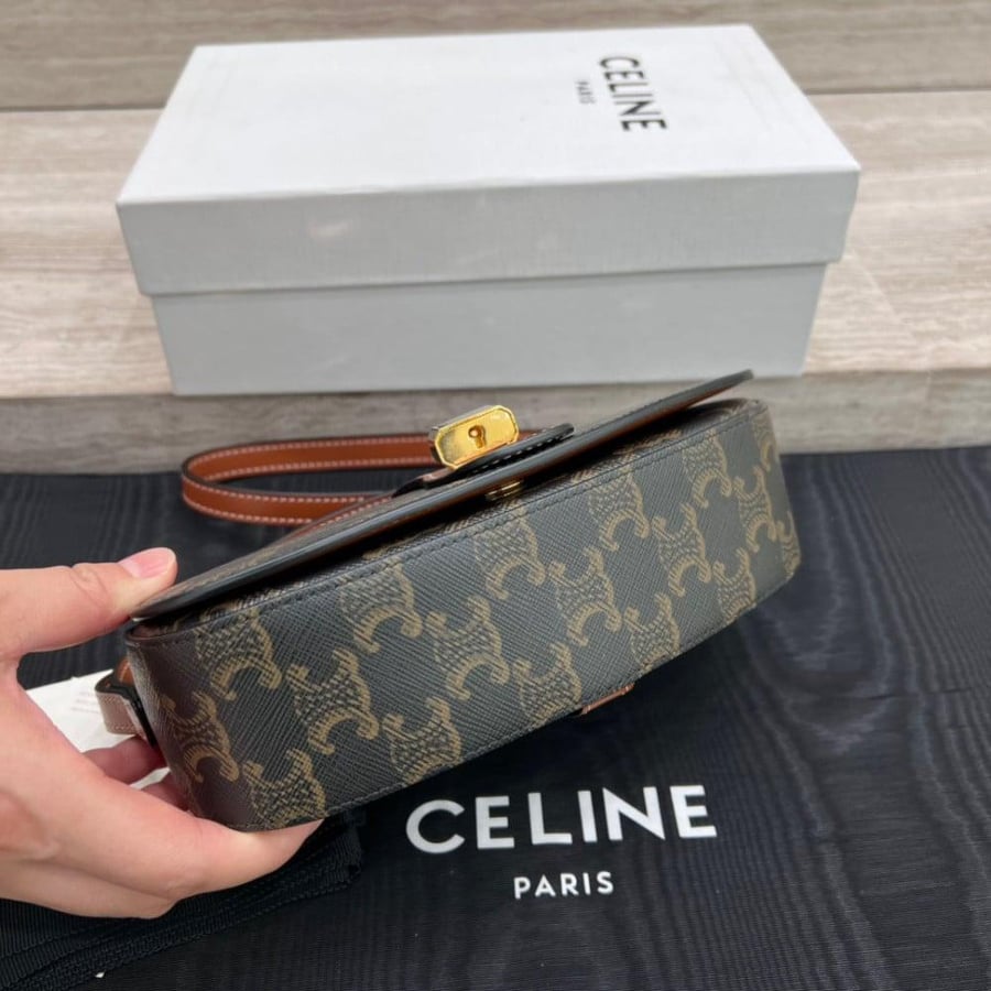 سيلين TRIOMPHE CHNVAS مقاس18cm