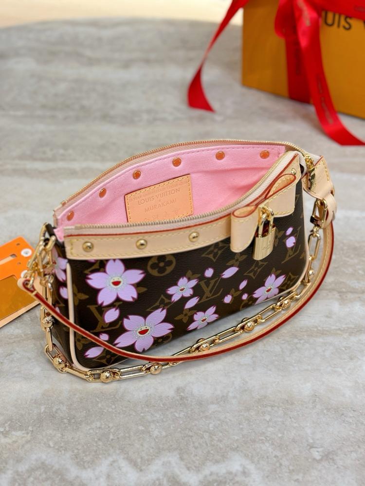 لوي فيتون Pochette Accessoires مقاس 22cm