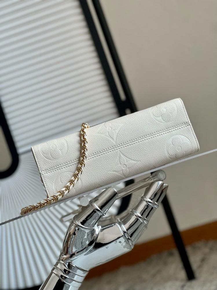 لوي فيتون ONTHEGO EAST WEST مقاس 25cm