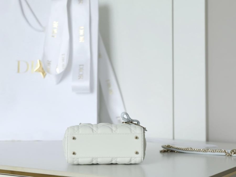 ديور Lady مقاس 17cm