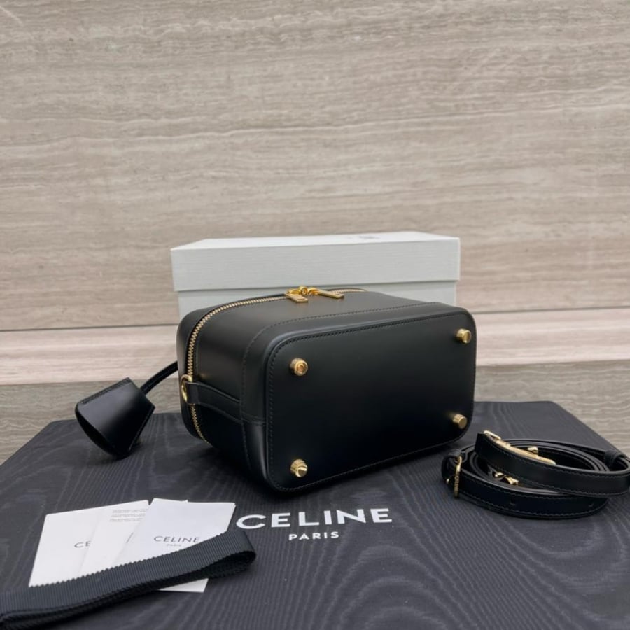 سيلين VANITY IN SHINY مقاس 18cm