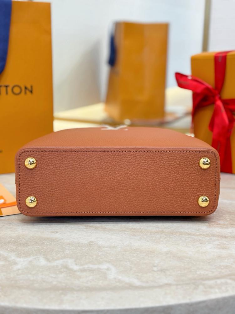 لوي فيتون Capucines BBمقاس 27cm