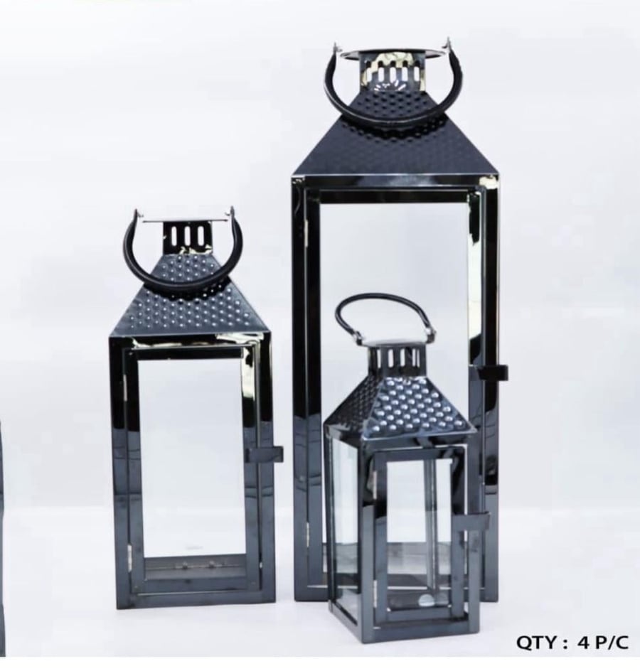Stainless steel lantern set with transparent glass