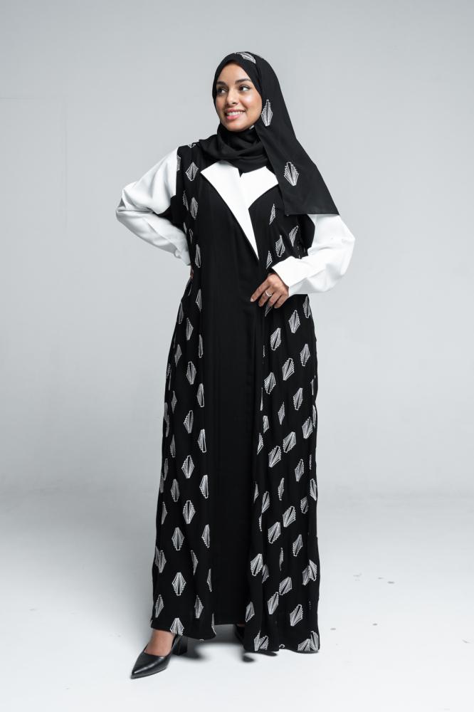 عباية كريب ناعم كلوش