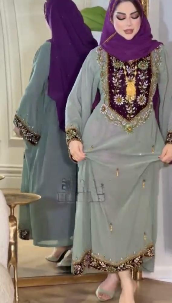 فستان سهرة شيفون علا قطعه مخمل شك يدوي