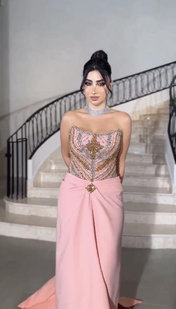 القماش باربي + تطريز يدوي