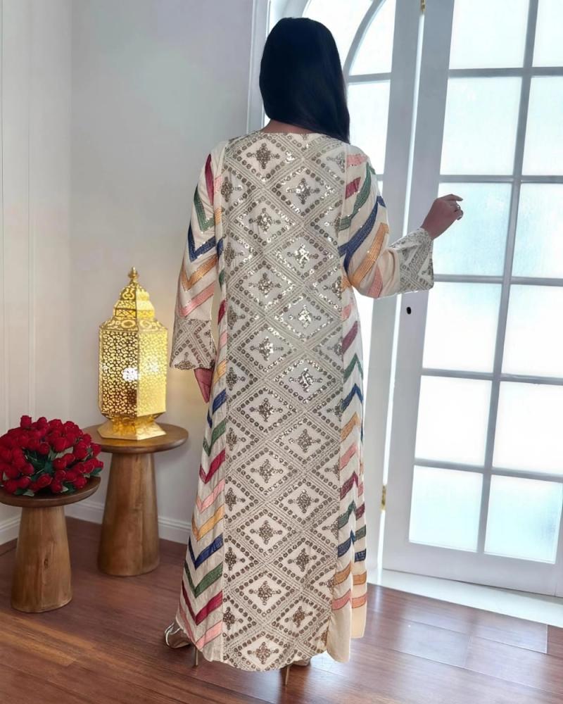 جلابية نسائية جاكار مطرزة فاخرة | متوفرة بالأخضر والبيج والعاجي