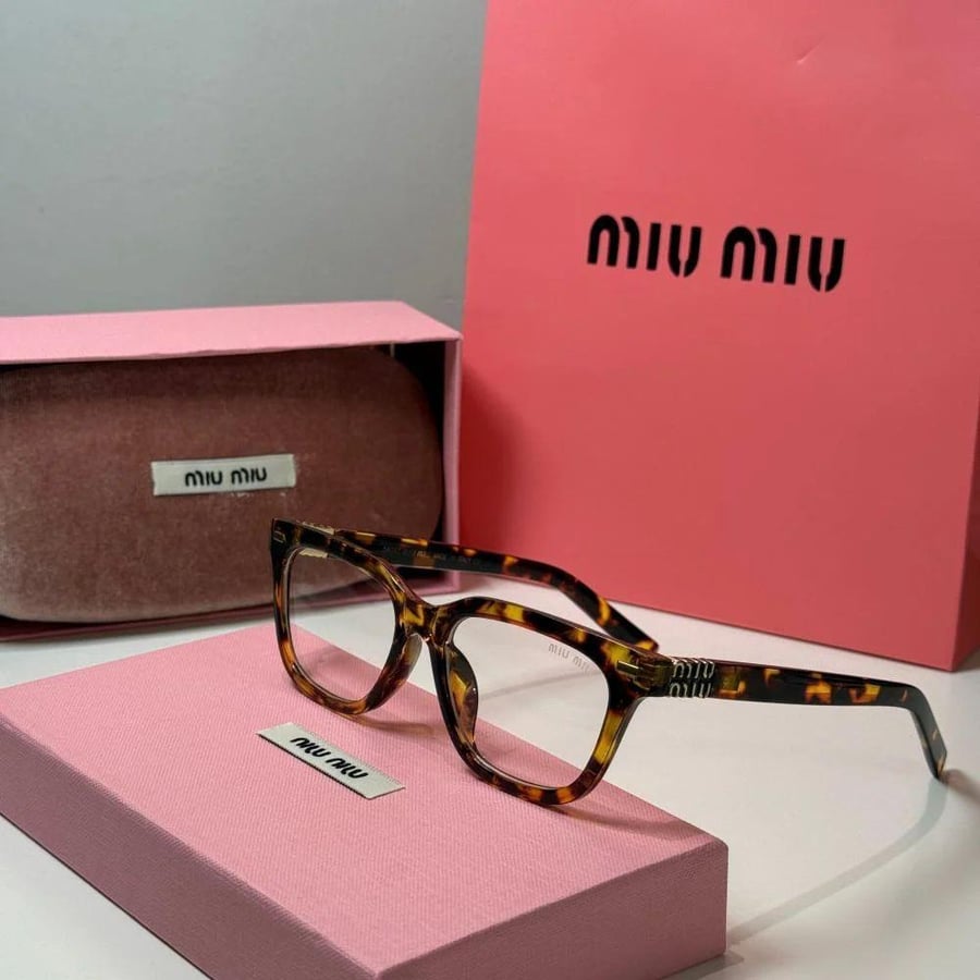 نظارة miu miu