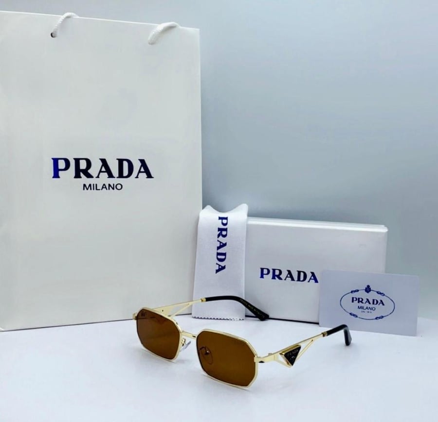 نظارة شمسية Prada