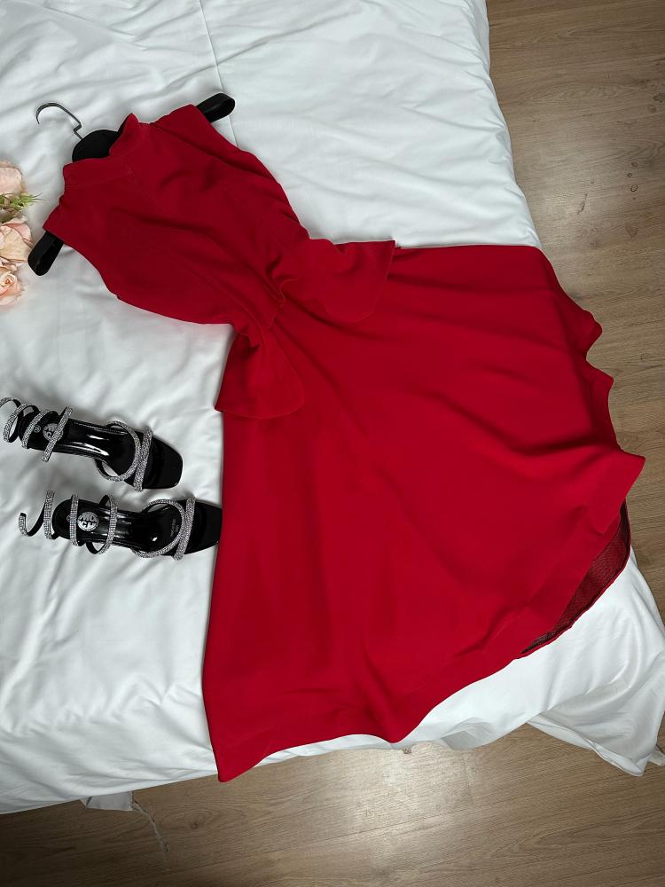 Color dresses: Red sizes with number: 1/2/3/4/5 sizes with letter: S/M/L/XL/XXL material: Barbie original elegant + fiber puffed