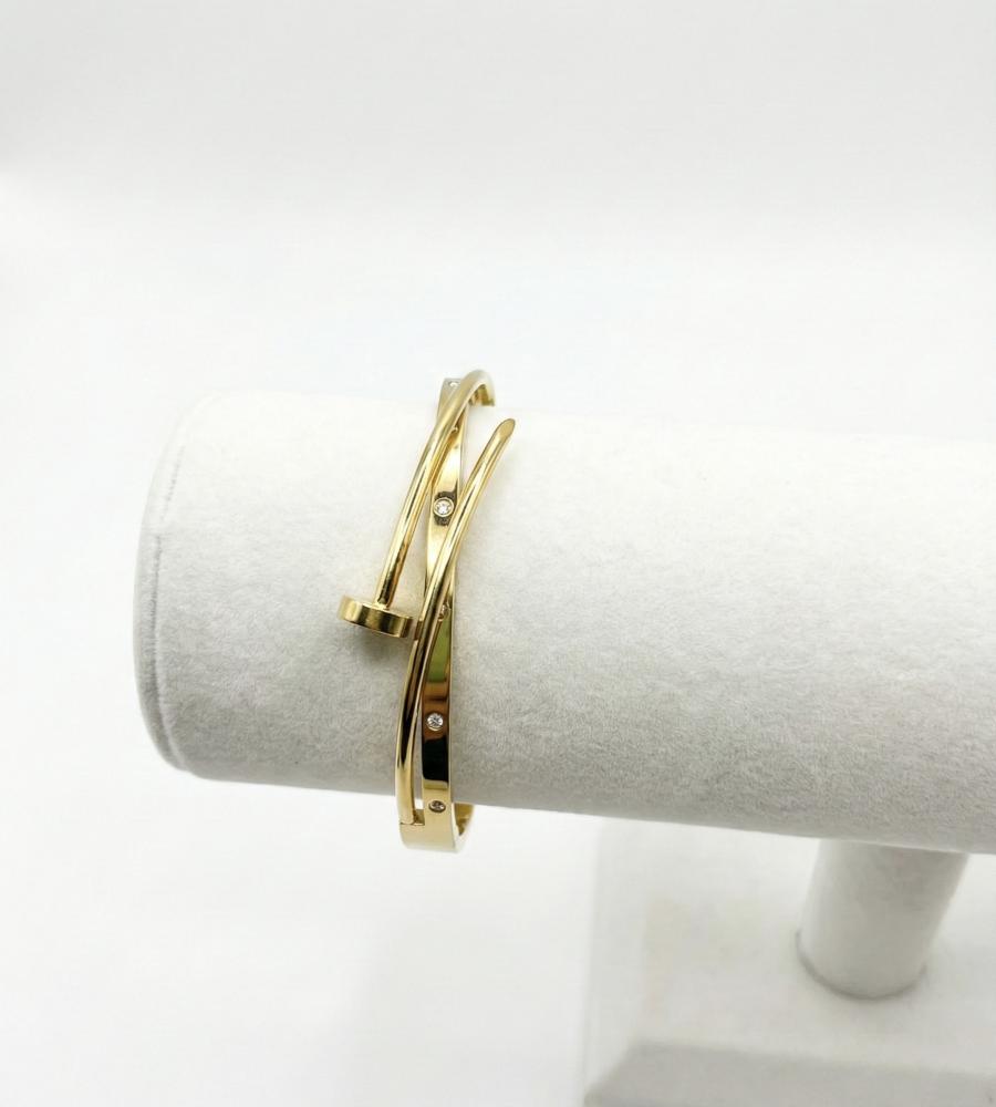 اسوارة مسمار