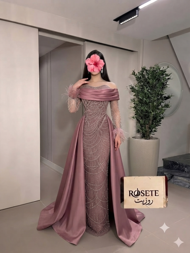 فستان..لين
