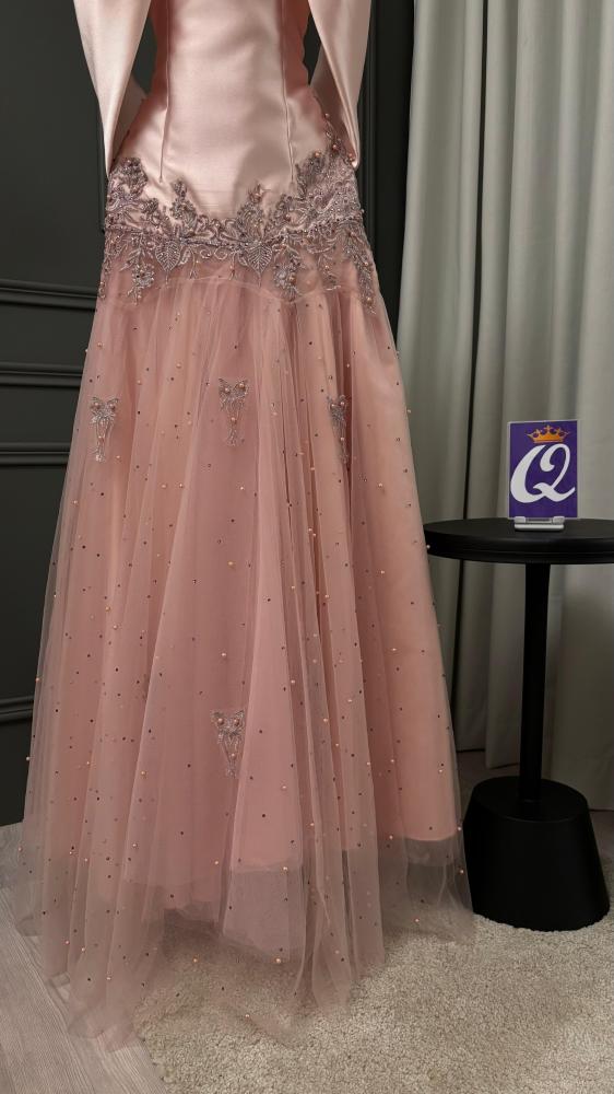 Dress. Lamis
