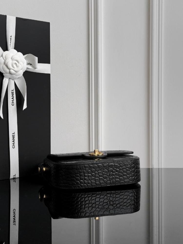 FLAP BAG WITH TOP HANDLE CH2#