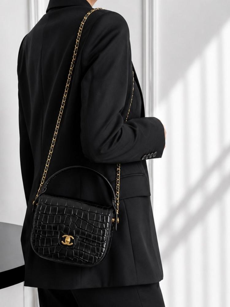 FLAP BAG WITH TOP HANDLE CH2#