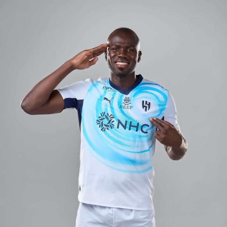 تيشيرت الهلال الأبيض مع الرعايات 2026/2027