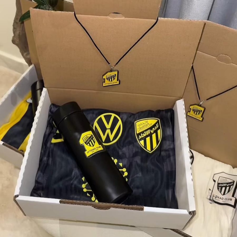بكج الاتحاد تيشيرت الاسود