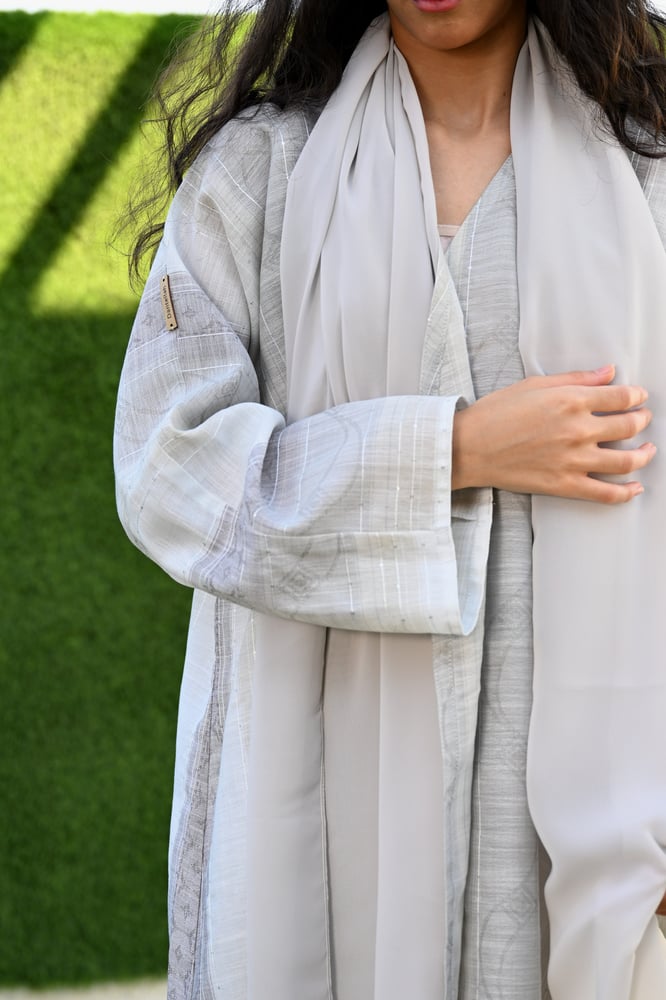 Almalika Abaya