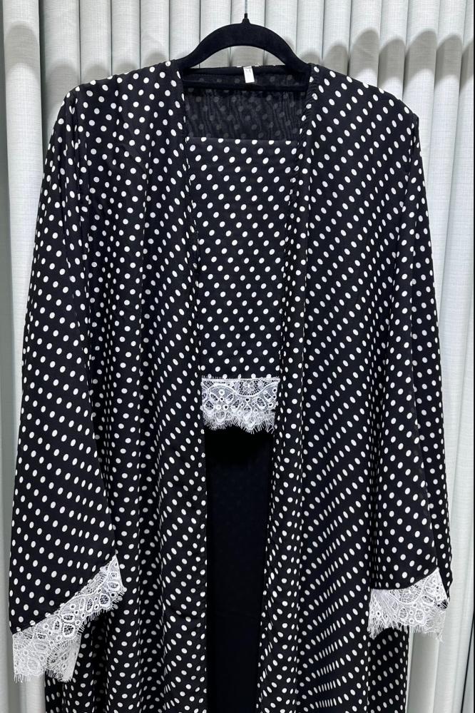 Polka dot abaya