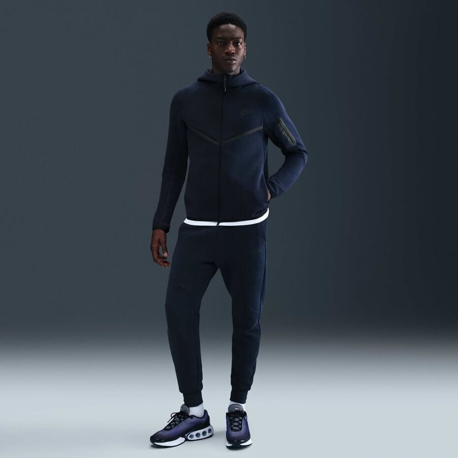 Nike Tech