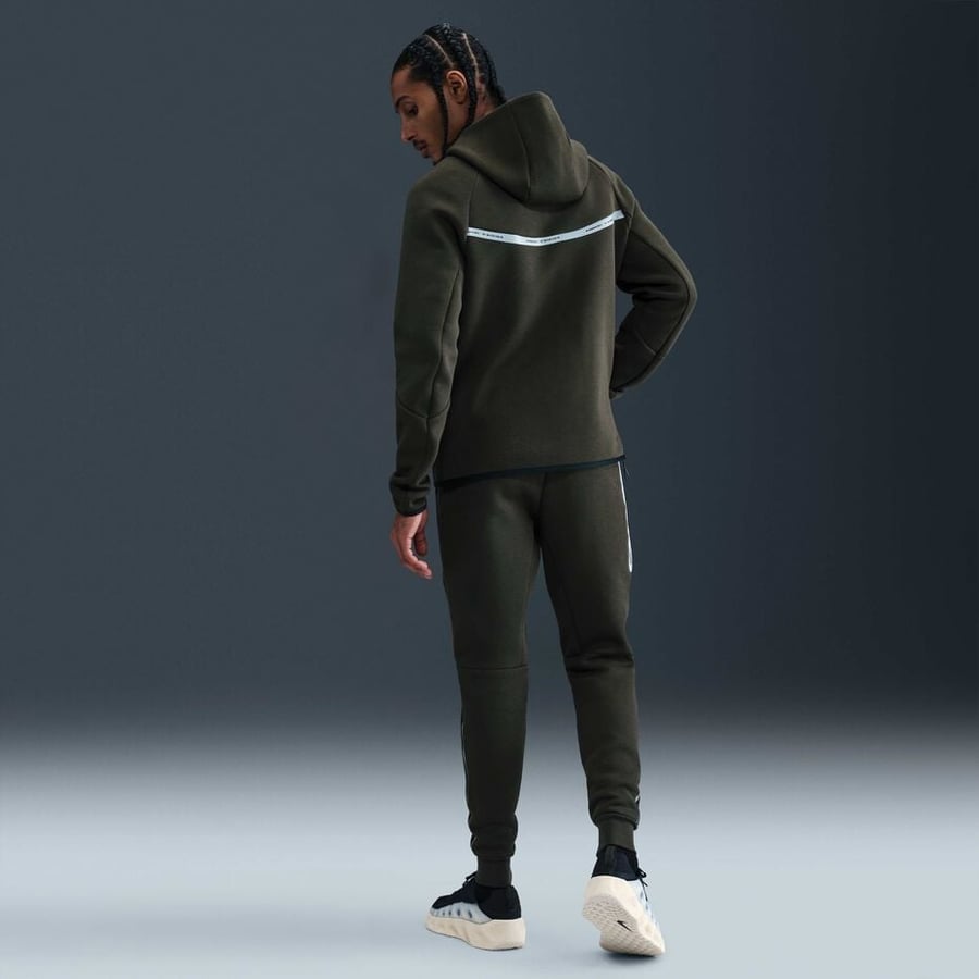 Nike Tech