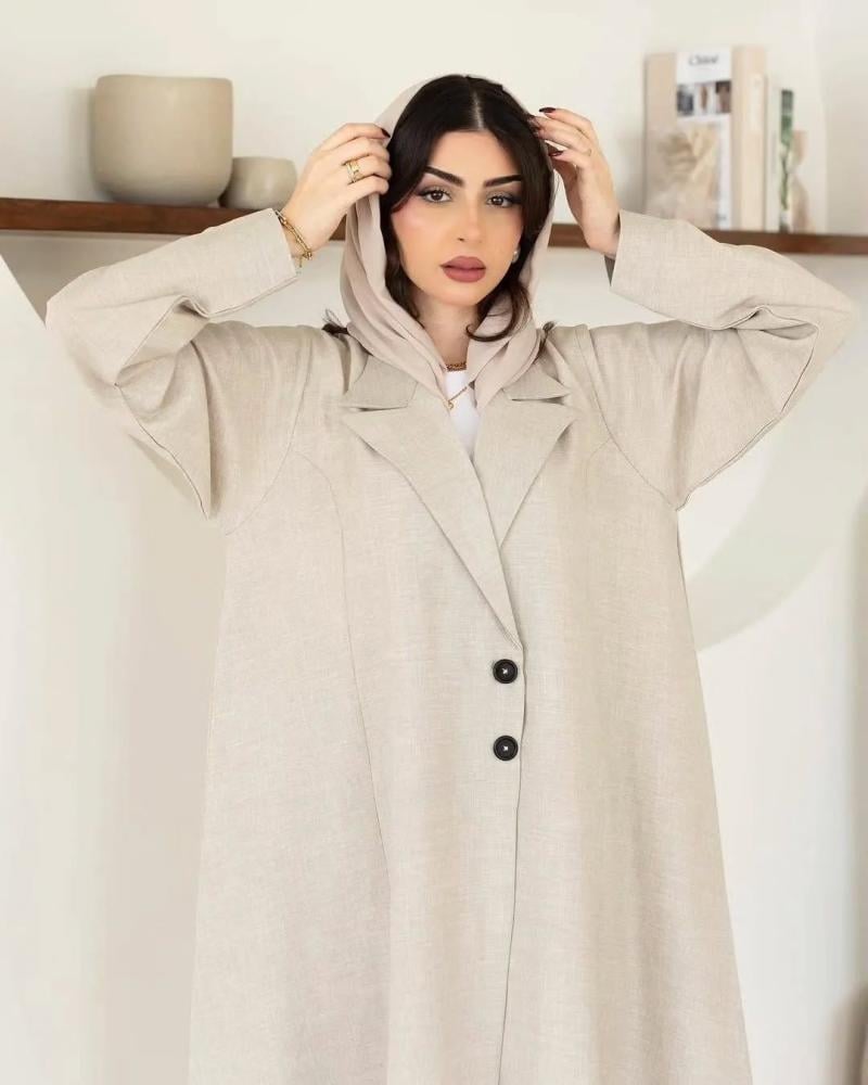 العبايات الملونه