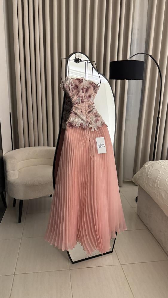 Kayan dress