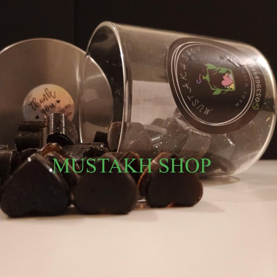 مستكة معطرة برائحة معمول باتشولي