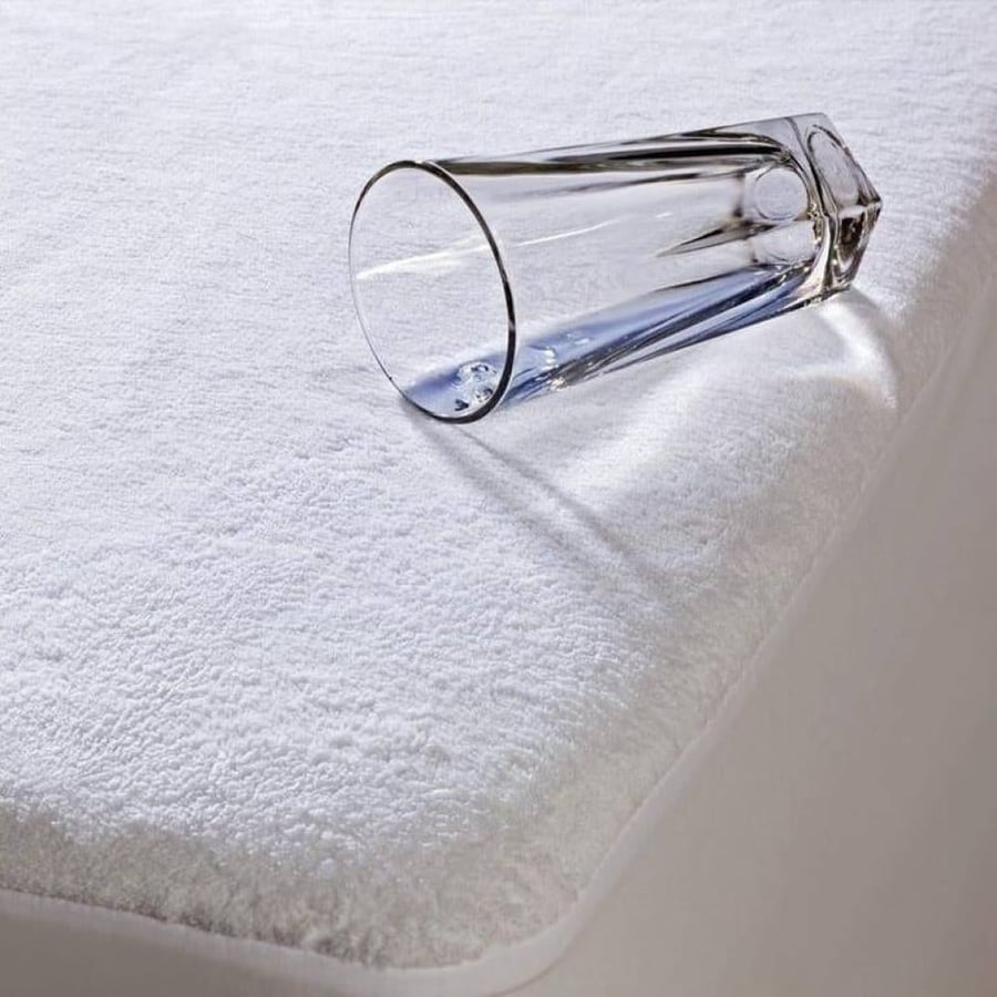 واقي سرير ضد الماء يثبت بأربطة مرنة على المرتبة