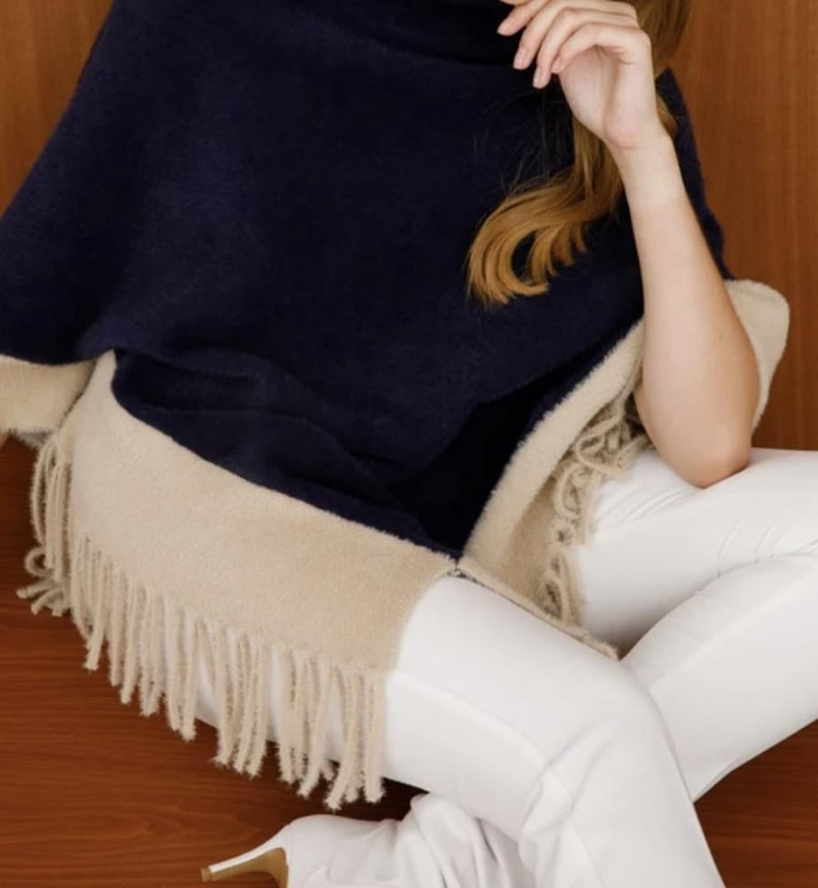 شال لون أسود مع طرف أبيض  فرو أرنب طبيعي مع صوف كشميري وتركي       natural rabbit fur scarf with Turkish and Kashmiri wool/