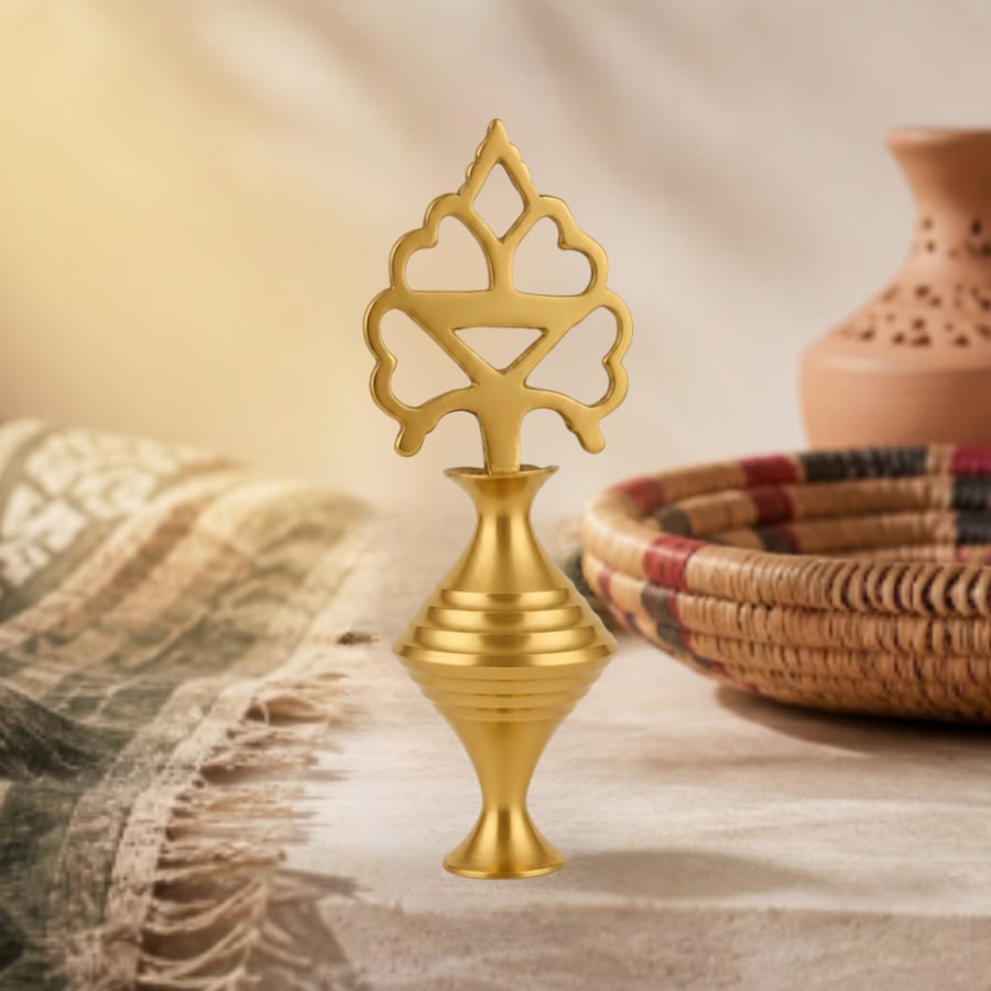 مكحلة نحاس ذهبي مقاس وسط  Gold Brass Kohl Container